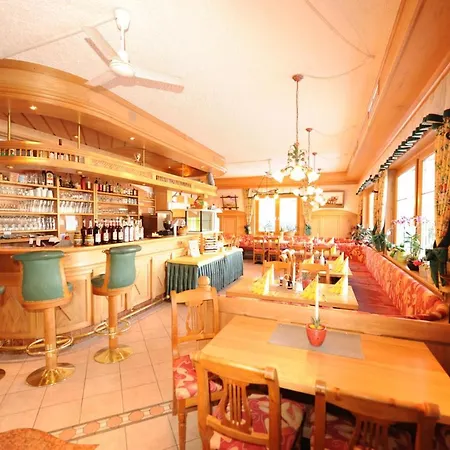 Und Panoramastellplatz Friedburg Hotel 3*